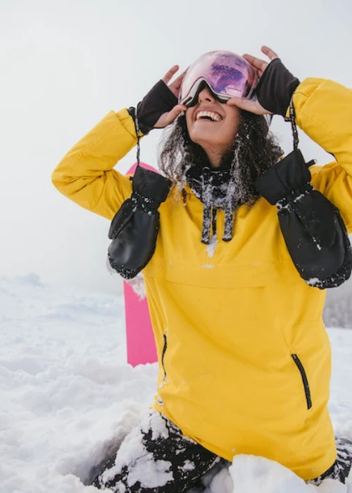 Welche Rechte haben Winterurlauber bei Schneemangel? Auf solche Schneemassen freuen sich an sich die meisten SkifahrerInnen